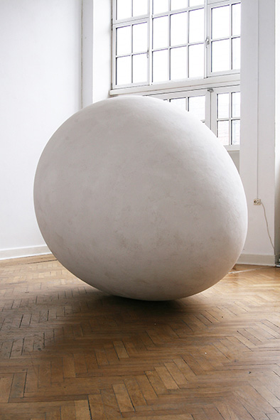 Katja Windau, ‘Aviarium,’ 2007, installation, Styropor, paper, video, 200 x 200 x 270 cm